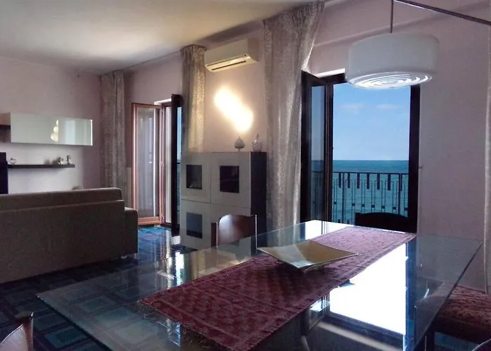 Fronte Mare דירה